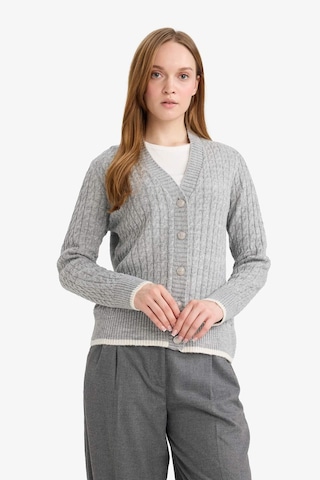 Defacto Regular Fit V Yaka Düğmeli Hırka E9148ax25wngr214 Gri-gr214