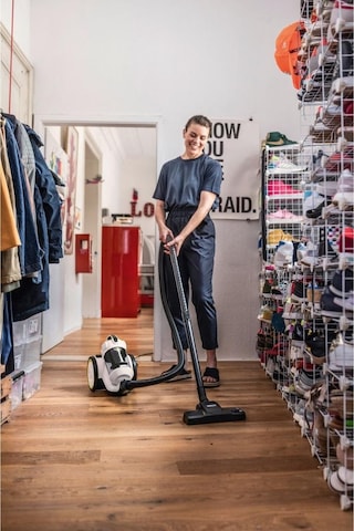 Karcher VC 3 700 W Toz Torbasız Elektrikli Süpürge