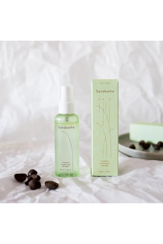 Sandawha Camellia Brightening Oil Mist 80 Ml Kamelya Özütü İçeren Aydınlatıcı Yağ Spreyi
