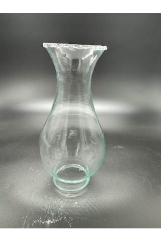 Tırtıklı Klasik Gaz Lambası Camı.şeffaf Renkte Alt Yuva Çapı:5.00 Cm-h:17.00 Cm Şeffaf Renkte