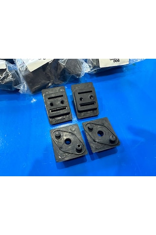 W124 İçin Bagaj Takoz Seti 1247580044 1247580144