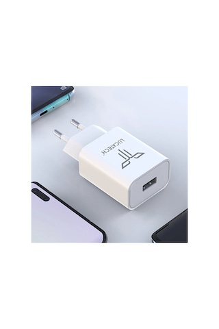 Lucatech Lc-102 Boost Serisi 12w / 2.4a Akıllı Voltaj Algılamalı Tekli Usb Duvar Şarj Cihazı Adaptör Beyaz