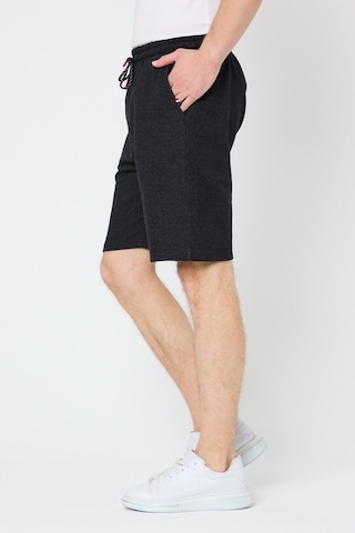 MMetalic Erkek Siyah Regular Fit Şort & Bermuda