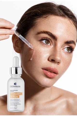 Dermavia Aydınlatıcı Leke Karşıtı Vitamin C Serumu 30 Ml Parlak Dayanıklı Görünüm