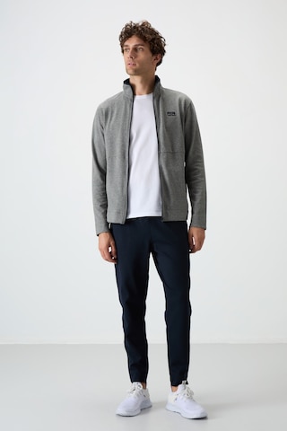 Tommy Life Bruce Gri - Lacivert Dik Yaka Erkek Eşofman Takım - 85200 Gri - Lacivert