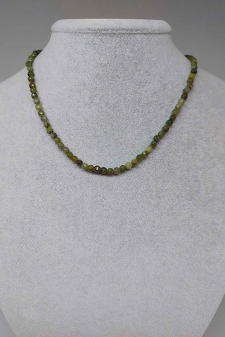 Peridot (Zebercet) Taşı Faset Kesim 4mm Kolye (Sabit Klipsli) Gümüş