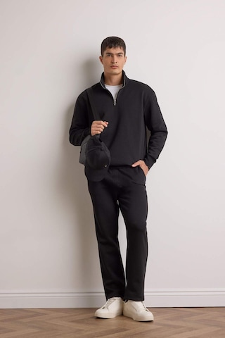Defacto Regular Fit Dik Yaka Yarım Fermuarlı İçi Yumuşak Tüylü Basic Düz Sweatshirt X7405az25aubk81 Siyah