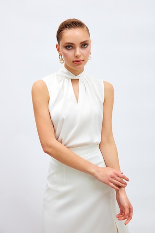 Sateen Yaka Detaylı Saten Bluz - Ekru-133184