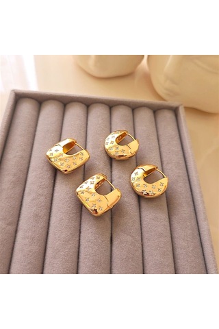 Yıldız Taşlı Kare Halka Çelik Küpe Altın