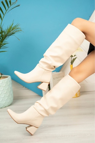 Syt-2002 Bej Körüklü Kalın Topuklu Günlük Bayan Çizme Resimdeki Renk