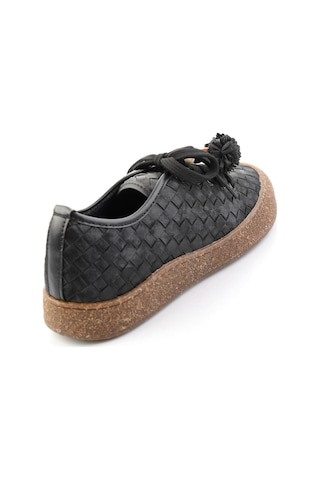 Bambi Siyah Baskı Detaylı Kadın Sneaker K01646000410