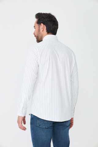 White Stone Beyaz Lacivert Çizgili Slim Fit Erkek Gömlek Beyaz-laci
