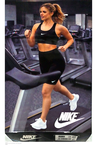 Nike Spor Takım 2"li Set Yarım Tayt Ve Büstiyer Siyah