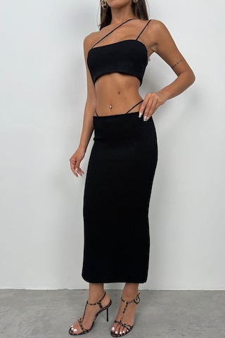 Tanla Butik Askı Detay Straplez Dokulu Crop Siyah