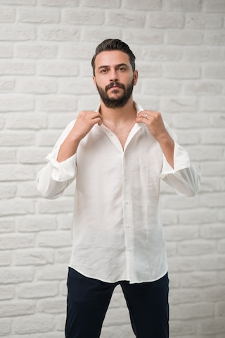 Regular Fit Yaka Düğmeli Yazlık Modal Kumaş Erkek Gömlek Beyaz