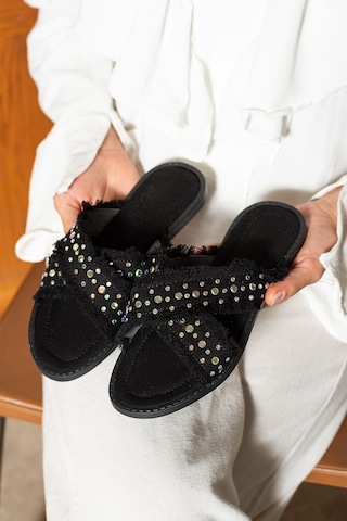 Dabab Shoes İnka Kadın Hasır Dokulu Kuş Gözü Detaylı Düz Siyah Terlik