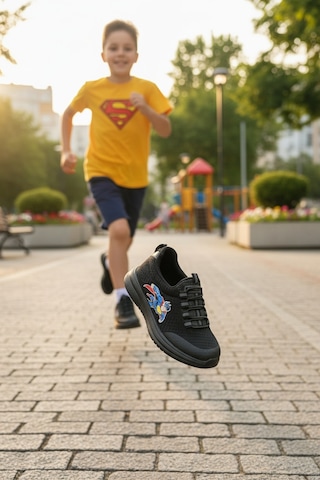 Enoch Süper Kahraman Figürlü Esnek Tabanlı Ve Kolay Giyim Slip-on Model Çocuk Ayakkabı Siyah