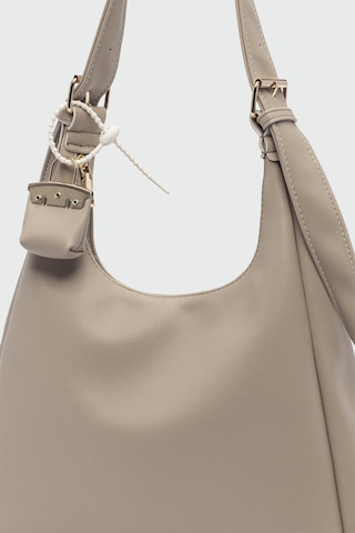 Guts Charmlı Salaş Omuz Çantası Bej Bej