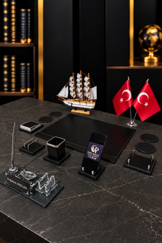 13 Parça Kristal Masa İsimlik Seti Kişiye Özel Gemi Figürlü Ofis Sümen Takımı Siyah