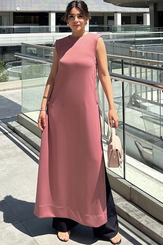 WeShaya Kadın Pembe Kolsuz, Yuvarlak Yaka, Derin Yırtmaçlı, A Kesim Likralı Tunik Elbise Pembe