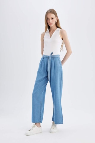 DeFacto Wide Leg Yüksek Bel Kuşaklı Geniş Paça Uzun Jean Pantolon D2433AX24SMNM85
