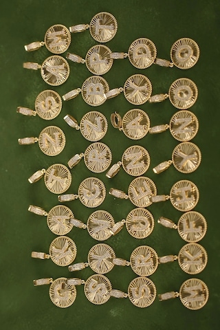 R Harfi Altın Kolye Ucu