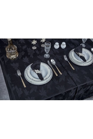 Misiny-Yaprak Desenli Siyah Masa Örtüsü