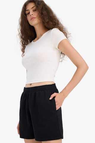 Defacto Regular Fit Beli Lastikli Basic Düz Şort F6803ax25hsbk81 Siyah