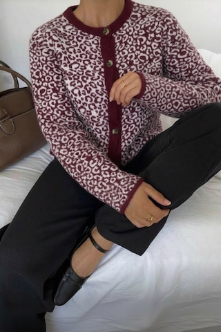 Newco Leopar Desenli Düğmeli %100 Akrilik Sakal Triko Süveter Hırka - Bordo Bordo