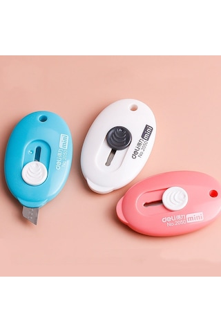 Deli 2050 Küçük Mini Candy Renkli Maket Bıçağı Kırtasiye Rastgele Renk Gönderimi