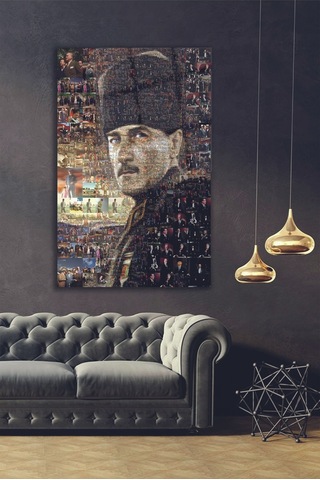 Mustafa Kemal Atatürk Resimlerinden Oluşturulmuş Cam Tablo