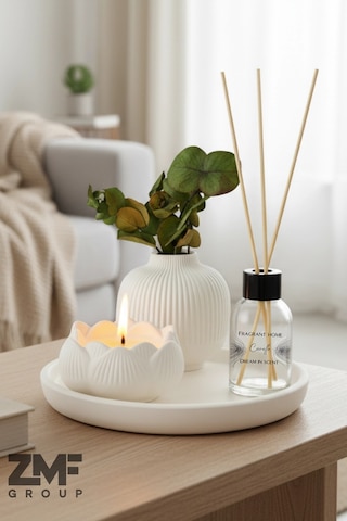 Hediyelik Tepside İskandinav Vazo Bebek Pudrası Kokulu Lotus Mum Ve Oda Kokusu Beyaz