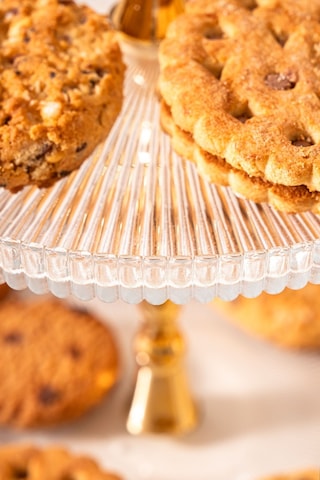 Mest 2 Katlı Sade Cam Pasta Tabağı - Minimalist Ve Zarif 21 Cm Şeffaf