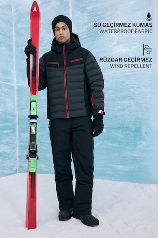 Defacto Su İtici Regular Fit Kapüşonlu Fermuarlı Rüzgar Geçirmez Kayak Montu F5352ax25wnbk81 Siyah-bk81