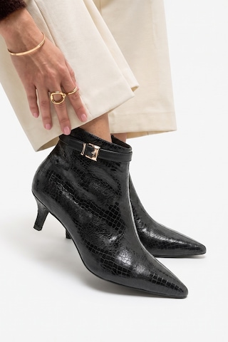 Luvi Shoes Juxon Siyah Desenli Tokalı Kadın Kısa Topuklu Bot
