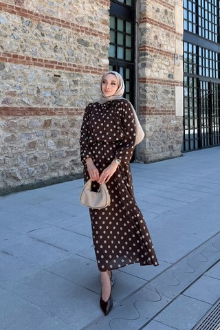 Riella Butik Ela Puantiyeli Tesettür Takım Kahverengi