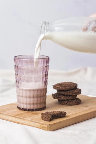 Allegra Mürdüm Akrilik Bardak 400 Ml Şık Su Ve Meşrubat Bardağı Cam Değildir Kırılmaya Dayanık Çok Renkli