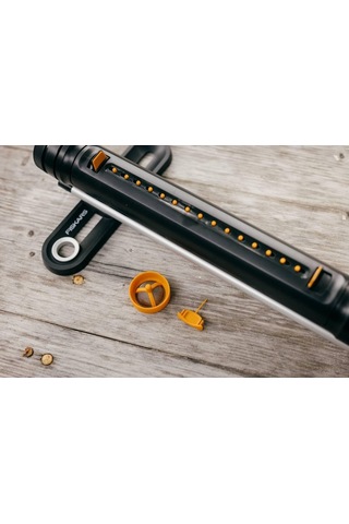 Fiskars 1070831 X Serisi Solid Salınımlı Fıskiye Oskilator S-l
