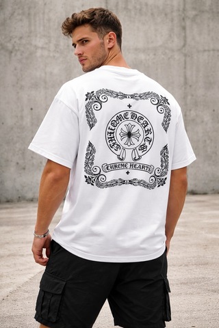 Yolo Street Vintage Gotik Desenli Oversize Beyaz Tişört Premium %100 Pamuk, Luxury Streetwear Koleksiyonu Beyaz