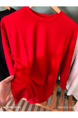 Trendall Kırmızı Renk Yırtmaç Detaylı Uzun Kollu Bisiklet Yaka Tshirt