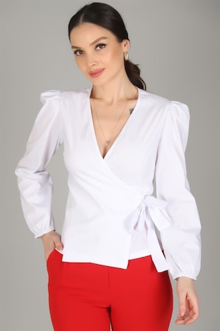 Sweetness Kadın Beyaz Kruvaze Model Likralı Gömlek Beyaz