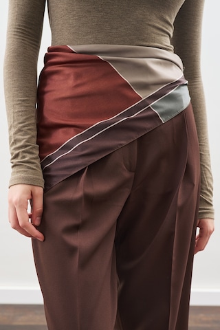 Desenli Orta Boy Saten Fular Nera-yeşil Nera-yeşil