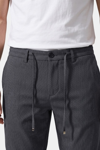 Deep Sea Deepsea Lacivert Slim Fit Likralı Çizgi Dokulu Beli Lastikli İpli Erkek Şort Kapri 2601743