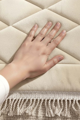 Krem Kapitone Dolgulu Lüks Seccade 65x115 Cm