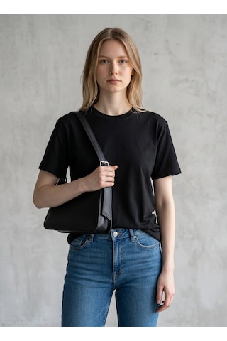 Kadın Siyah Minimalist Baget Omuz Çantası