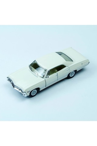 Kinsmart 1967 Chevrolet Impala 1:43 Krem Çek Bırak Model Araba