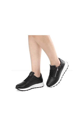 Kadın Siyah Bağcıklı Fermuarlı Deri Sneaker