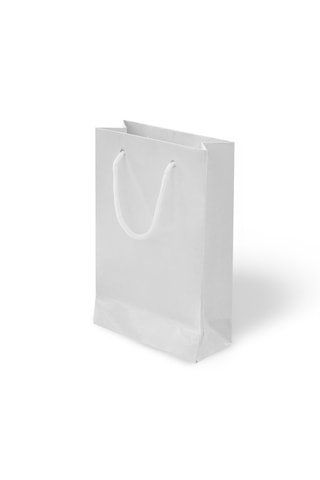 Beyaz Lüks Karton Çanta Lüks 20x25x8 Cm Pakette 24 Adet. Beyaz Lüks Karton Çanta Lüks 20x25x8 Cm Pakette 24 Adet.