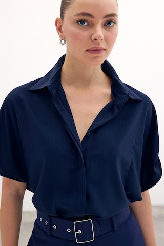 Sateen Kol Detaylı Salaş Gömlek - Lacivert-134584 Lacivert