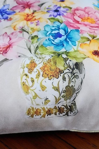 Vintage Vazo Çiçek Desenli Dijital Baskılı Kırlent Kılıfı - 40x40 Cm Ekru